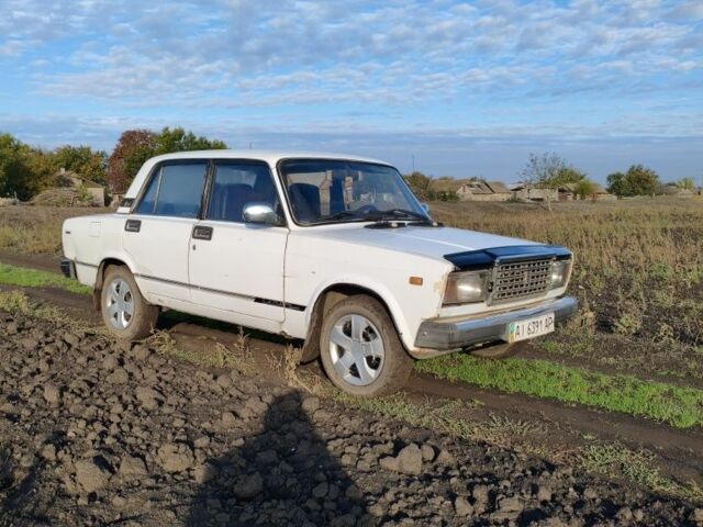 Білий ВАЗ 2107, об'ємом двигуна 1 л та пробігом 150 тис. км за 616 $, фото 6 на Automoto.ua