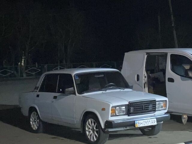 Белый ВАЗ 2107, объемом двигателя 0 л и пробегом 120 тыс. км за 1200 $, фото 4 на Automoto.ua