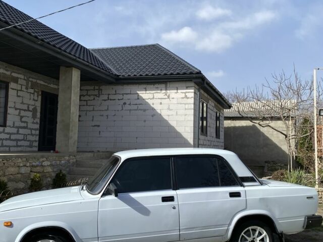 Белый ВАЗ 2107, объемом двигателя 0 л и пробегом 120 тыс. км за 1200 $, фото 2 на Automoto.ua