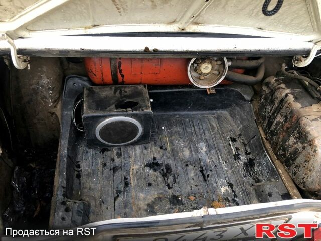 Белый ВАЗ 2107, объемом двигателя 1.5 л и пробегом 138 тыс. км за 590 $, фото 12 на Automoto.ua