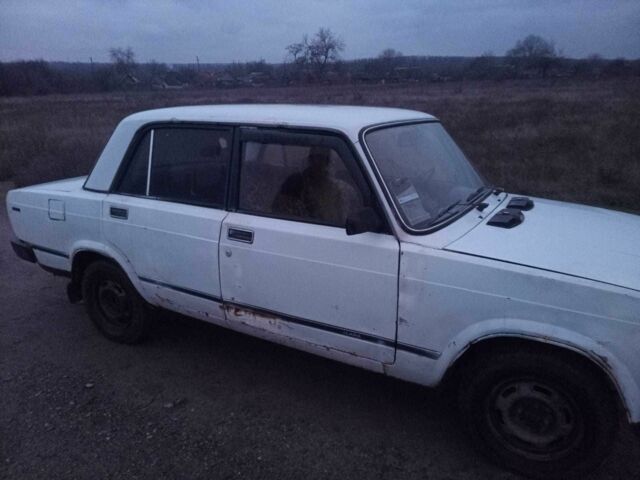 Білий ВАЗ 2107, об'ємом двигуна 1.3 л та пробігом 80 тис. км за 474 $, фото 1 на Automoto.ua