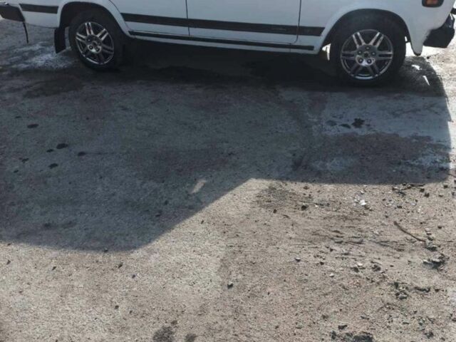 ВАЗ 2107 1978 в Первомайск на Automoto.ua Белый ВАЗ 2107, объемом двигателя 1.5 л и пробегом 3 тыс. км за 1000 $, фото 3 на Automoto.ua