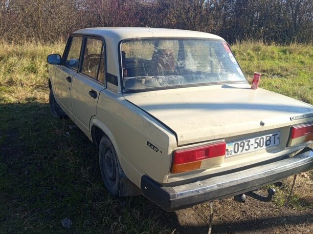 ВАЗ 2107 1982 у Вінниці на Automoto.ua Білий ВАЗ 2107, об'ємом двигуна 1.3 л та пробігом 1 тис. км за 239 $, фото 1 на Automoto.ua