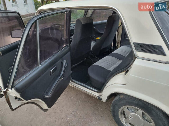 Белый ВАЗ 2107, объемом двигателя 1.5 л и пробегом 50 тыс. км за 770 $, фото 9 на Automoto.ua