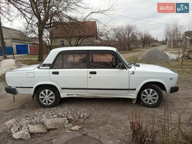 Белый ВАЗ 2107, объемом двигателя 1.5 л и пробегом 758 тыс. км за 1600 $, фото 3 на Automoto.ua