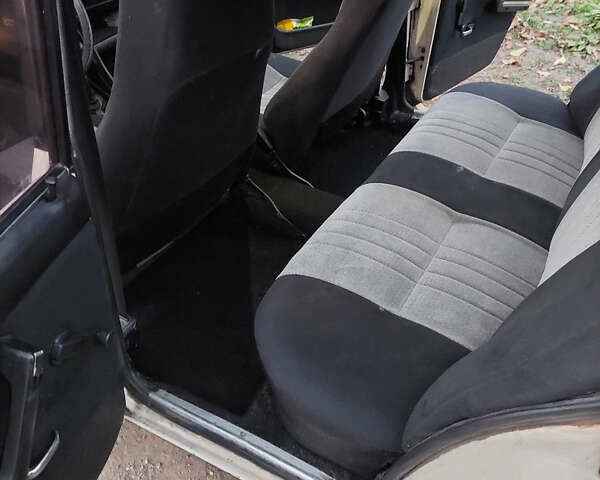 Белый ВАЗ 2107, объемом двигателя 1.5 л и пробегом 50 тыс. км за 770 $, фото 8 на Automoto.ua