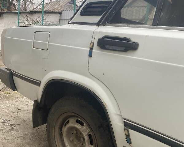 Белый ВАЗ 2107, объемом двигателя 1.6 л и пробегом 50 тыс. км за 650 $, фото 6 на Automoto.ua