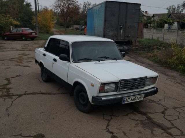 Белый ВАЗ 2107, объемом двигателя 1.5 л и пробегом 30 тыс. км за 456 $, фото 1 на Automoto.ua