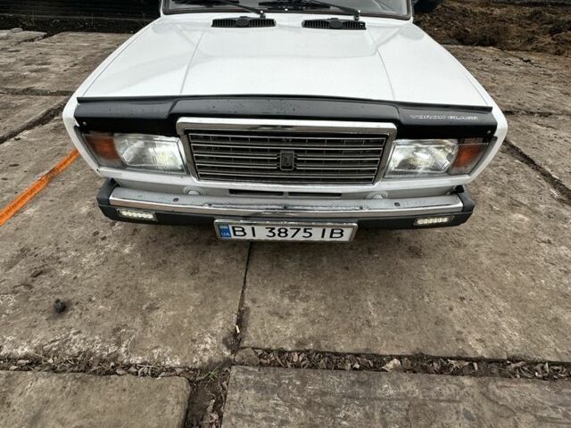 Белый ВАЗ 2107, объемом двигателя 1.5 л и пробегом 25 тыс. км за 1068 $, фото 1 на Automoto.ua