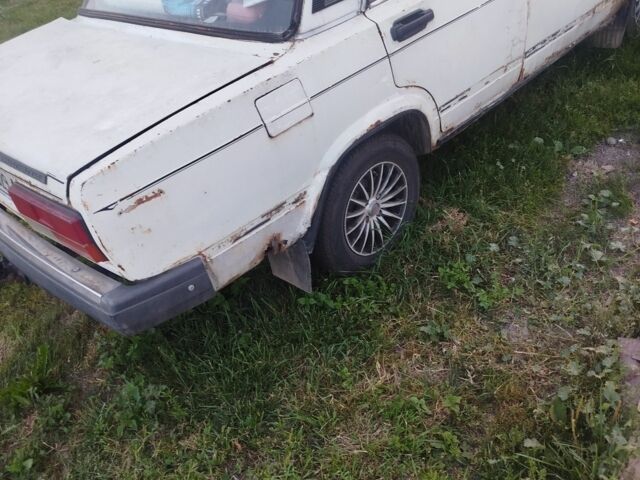 Білий ВАЗ 2107, об'ємом двигуна 1.5 л та пробігом 13 тис. км за 25000 $, фото 5 на Automoto.ua