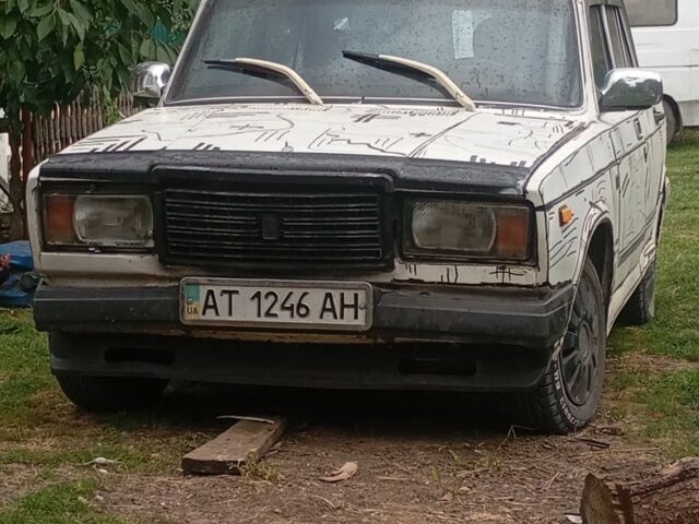 Белый ВАЗ 2107, объемом двигателя 1.1 л и пробегом 150 тыс. км за 450 $, фото 8 на Automoto.ua