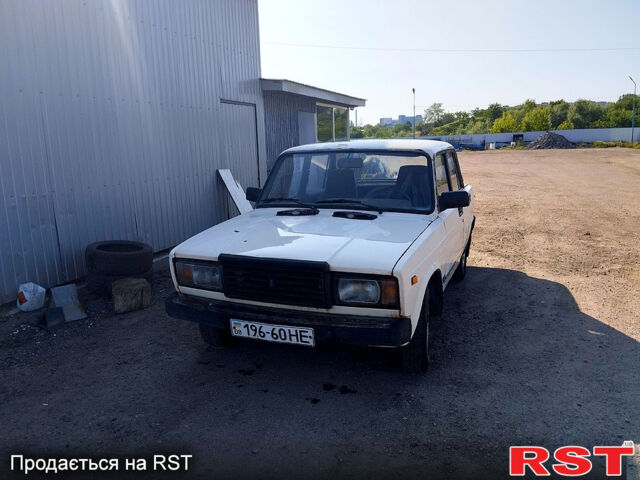Белый ВАЗ 2107, объемом двигателя 1.5 л и пробегом 0 тыс. км за 450 $, фото 1 на Automoto.ua