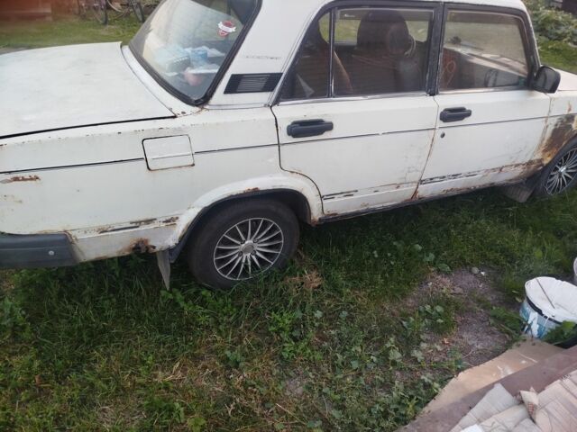 Білий ВАЗ 2107, об'ємом двигуна 1.5 л та пробігом 13 тис. км за 25000 $, фото 6 на Automoto.ua