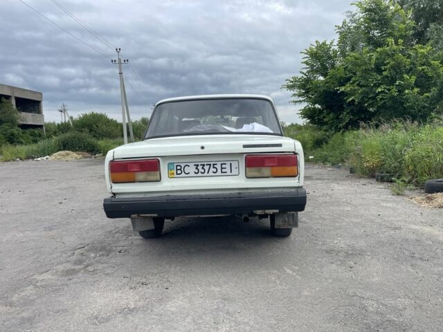 Белый ВАЗ 2107, объемом двигателя 1.3 л и пробегом 3 тыс. км за 850 $, фото 2 на Automoto.ua