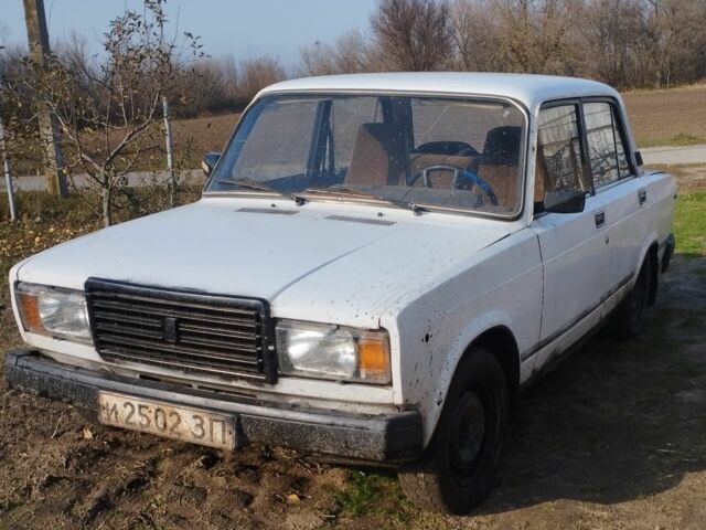 Белый ВАЗ 2107, объемом двигателя 1.3 л и пробегом 777 тыс. км за 239 $, фото 1 на Automoto.ua