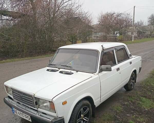 Белый ВАЗ 2107, объемом двигателя 1.5 л и пробегом 80 тыс. км за 710 $, фото 1 на Automoto.ua
