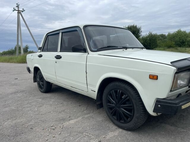 Белый ВАЗ 2107, объемом двигателя 1.3 л и пробегом 3 тыс. км за 850 $, фото 1 на Automoto.ua