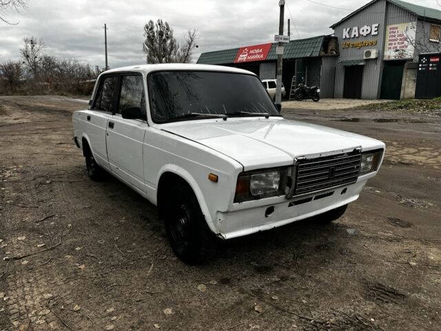 Білий ВАЗ 2107, об'ємом двигуна 1.5 л та пробігом 3 тис. км за 713 $, фото 3 на Automoto.ua