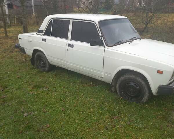 Белый ВАЗ 2107, объемом двигателя 1.45 л и пробегом 150 тыс. км за 471 $, фото 1 на Automoto.ua