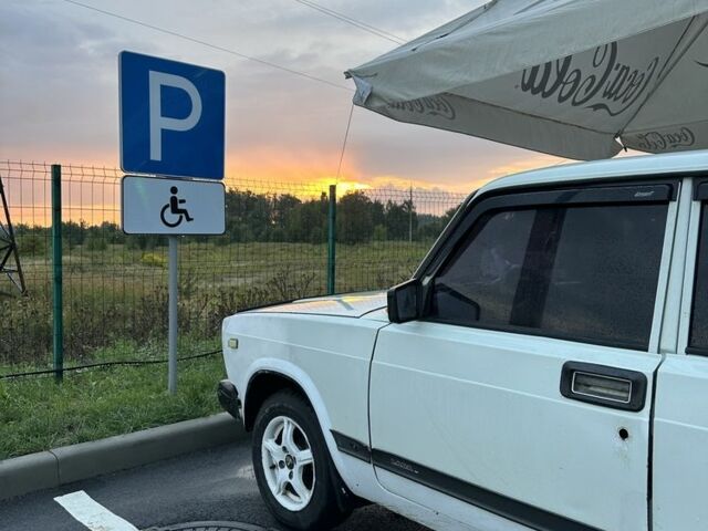 ВАЗ 2107 1985 в Барышевке на Automoto.ua Белый ВАЗ 2107, объемом двигателя 1.3 л и пробегом 40 тыс. км за 595 $, фото 3 на Automoto.ua