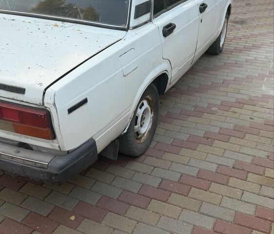 Белый ВАЗ 2107, объемом двигателя 1.5 л и пробегом 3 тыс. км за 224 $, фото 5 на Automoto.ua