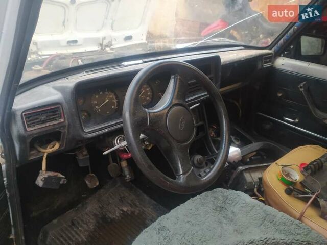 Белый ВАЗ 2107, объемом двигателя 1.5 л и пробегом 111 тыс. км за 353 $, фото 15 на Automoto.ua