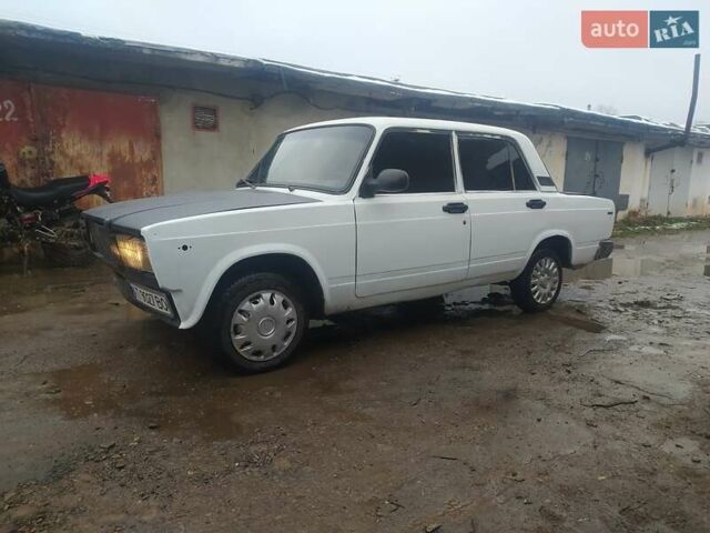 Белый ВАЗ 2107, объемом двигателя 1.5 л и пробегом 111 тыс. км за 353 $, фото 7 на Automoto.ua