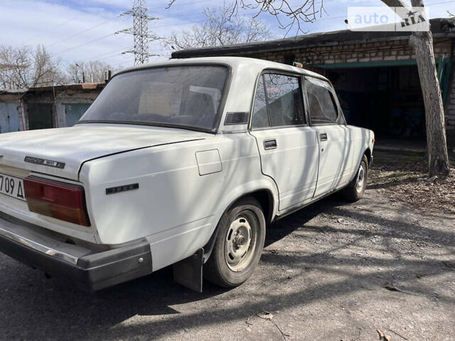 Білий ВАЗ 2107, об'ємом двигуна 1.5 л та пробігом 150 тис. км за 850 $, фото 3 на Automoto.ua