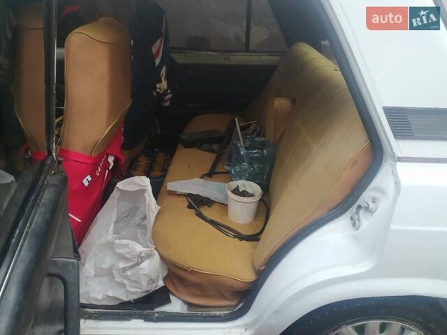Белый ВАЗ 2107, объемом двигателя 1.5 л и пробегом 111 тыс. км за 353 $, фото 16 на Automoto.ua