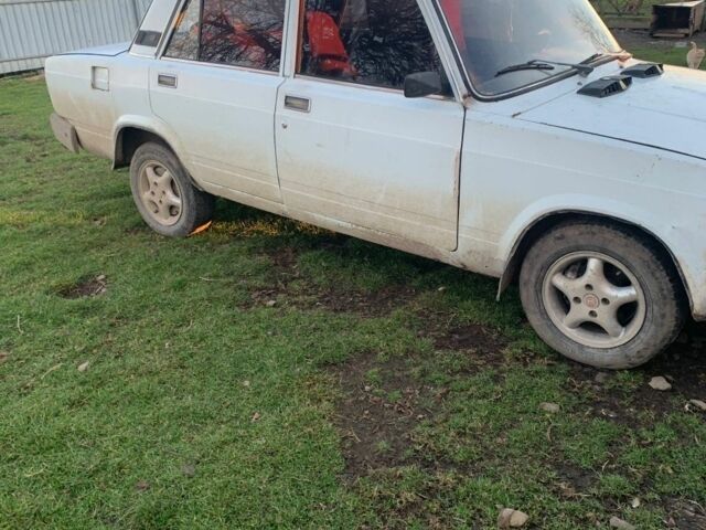 Білий ВАЗ 2107, об'ємом двигуна 1.5 л та пробігом 56 тис. км за 284 $, фото 1 на Automoto.ua