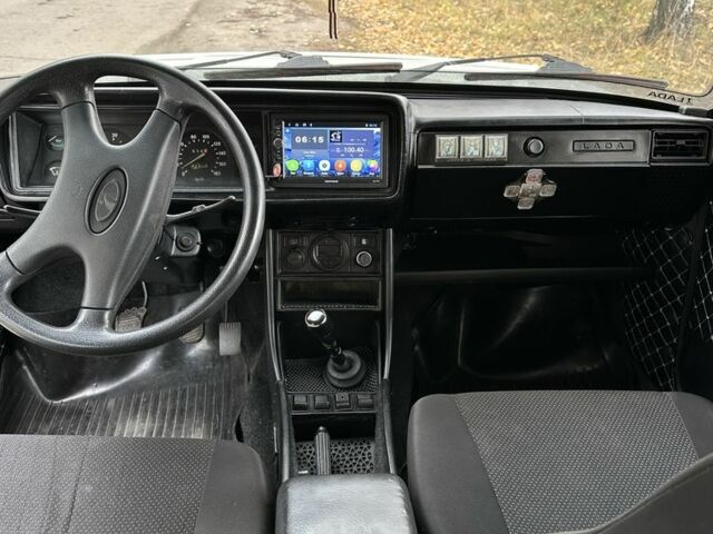 Белый ВАЗ 2107, объемом двигателя 1.5 л и пробегом 10 тыс. км за 1450 $, фото 5 на Automoto.ua