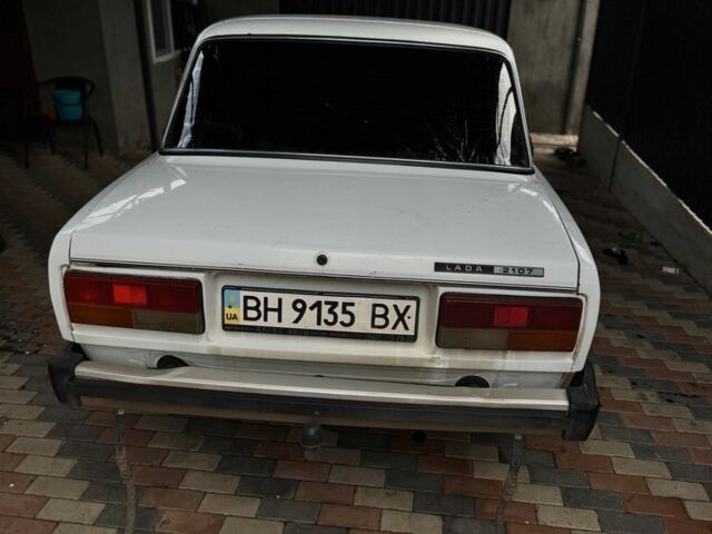 Белый ВАЗ 2107, объемом двигателя 1.5 л и пробегом 260 тыс. км за 1000 $, фото 3 на Automoto.ua
