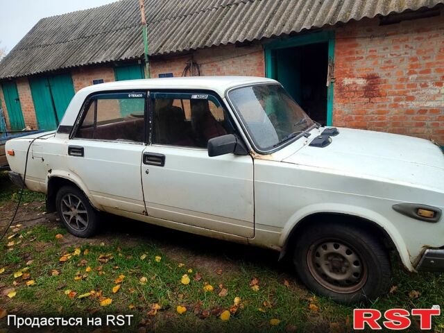 ВАЗ 2107 1986 в Краснокутске на Automoto.ua Белый ВАЗ 2107, объемом двигателя 1.5 л и пробегом 0 тыс. км за 600 $, фото 4 на Automoto.ua