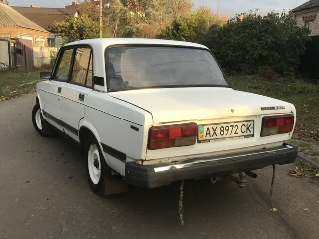 ВАЗ 2107 1986 в Славянске на Automoto.ua Белый ВАЗ 2107, объемом двигателя 1.5 л и пробегом 3 тыс. км за 600 $, фото 3 на Automoto.ua