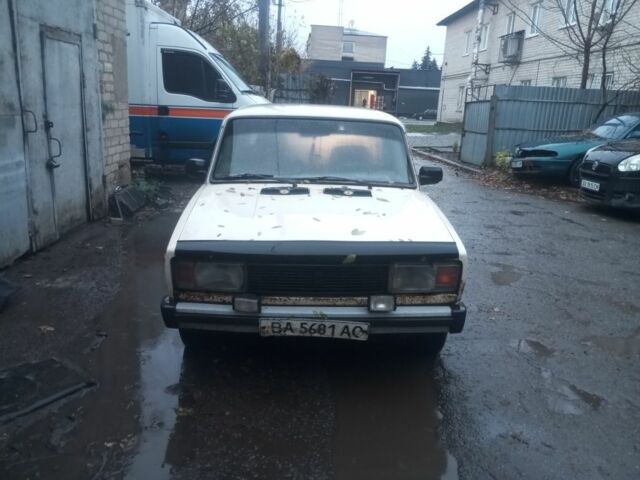 Белый ВАЗ 2107, объемом двигателя 0 л и пробегом 350 тыс. км за 333 $, фото 1 на Automoto.ua