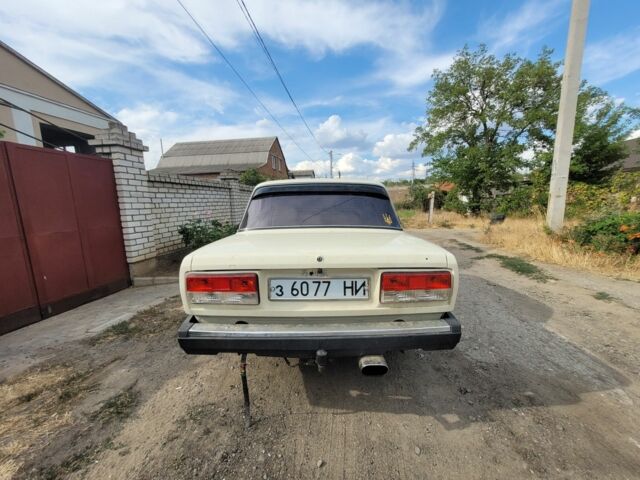 Белый ВАЗ 2107, объемом двигателя 0 л и пробегом 1 тыс. км за 900 $, фото 4 на Automoto.ua