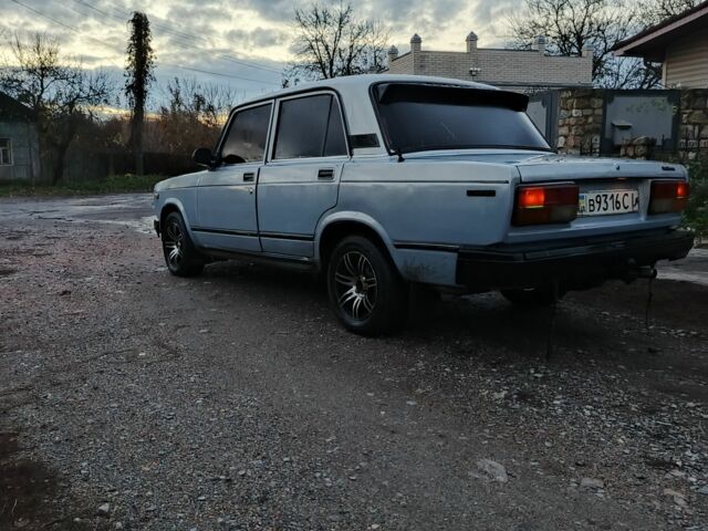 ВАЗ 2107 1986 в Белополье на Automoto.ua Белый ВАЗ 2107, объемом двигателя 7 л и пробегом 123 тыс. км за 1142 $, фото 3 на Automoto.ua