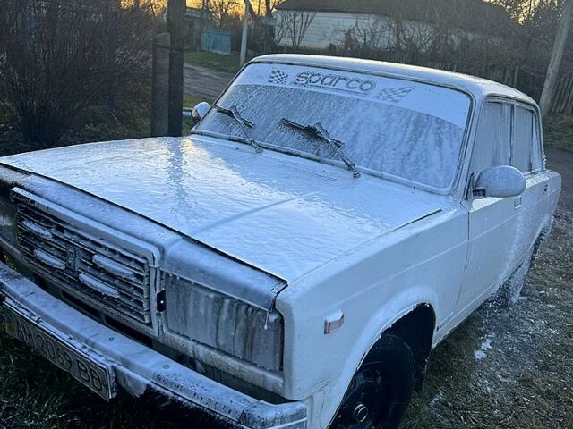 Белый ВАЗ 2107, объемом двигателя 13 л и пробегом 0 тыс. км за 650 $, фото 2 на Automoto.ua