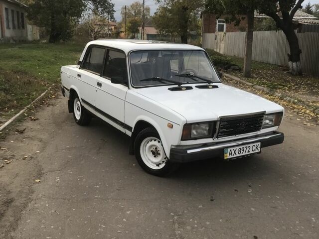 ВАЗ 2107 1986 в Славянске на Automoto.ua Белый ВАЗ 2107, объемом двигателя 1.5 л и пробегом 3 тыс. км за 600 $, фото 1 на Automoto.ua