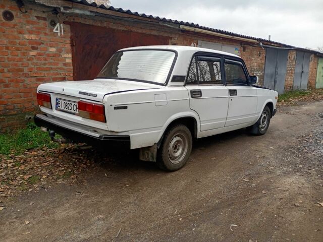 Белый ВАЗ 2107, объемом двигателя 1.5 л и пробегом 2 тыс. км за 632 $, фото 1 на Automoto.ua