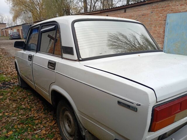 Белый ВАЗ 2107, объемом двигателя 1.5 л и пробегом 2 тыс. км за 632 $, фото 3 на Automoto.ua