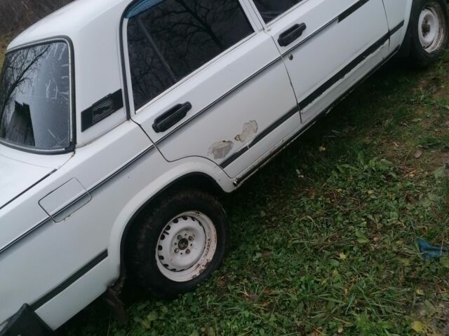 Белый ВАЗ 2107, объемом двигателя 1 л и пробегом 300 тыс. км за 550 $, фото 3 на Automoto.ua