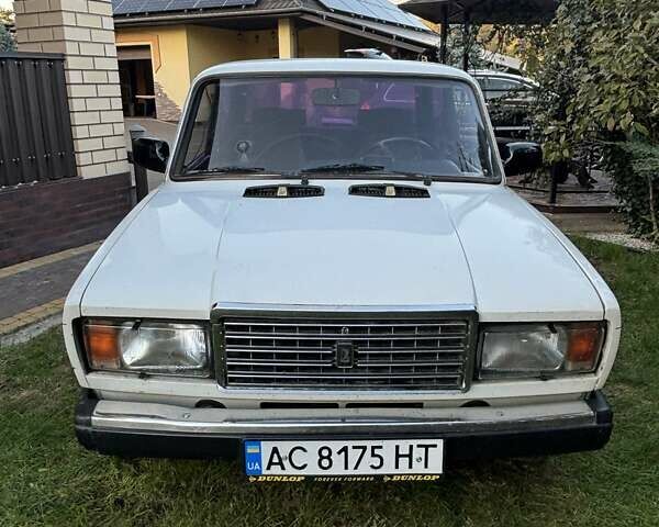 Белый ВАЗ 2107, объемом двигателя 1.2 л и пробегом 288 тыс. км за 800 $, фото 3 на Automoto.ua