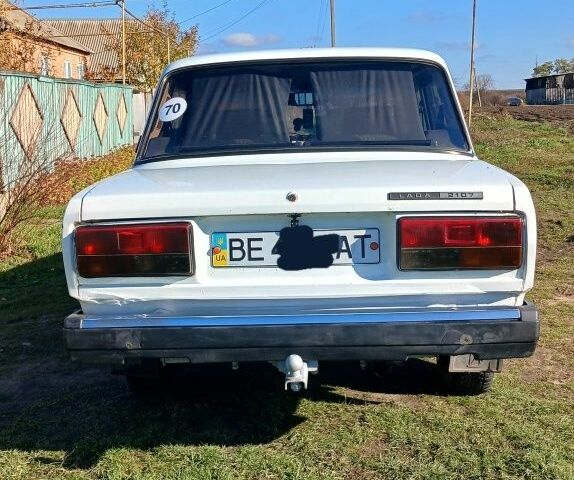 Белый ВАЗ 2107, объемом двигателя 0 л и пробегом 10 тыс. км за 1200 $, фото 6 на Automoto.ua