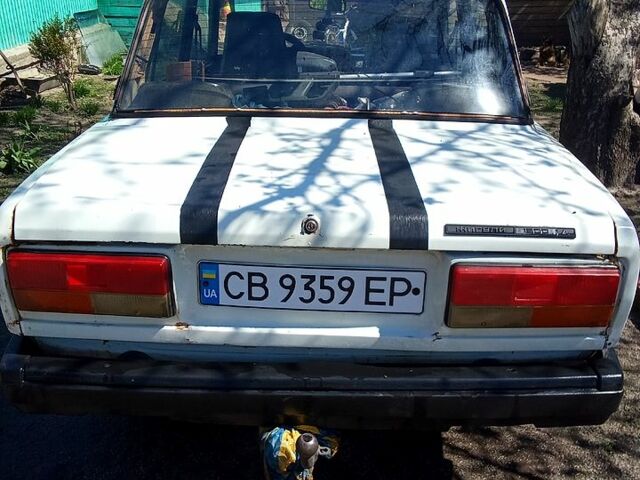 Белый ВАЗ 2107, объемом двигателя 1.5 л и пробегом 0 тыс. км за 370 $, фото 3 на Automoto.ua