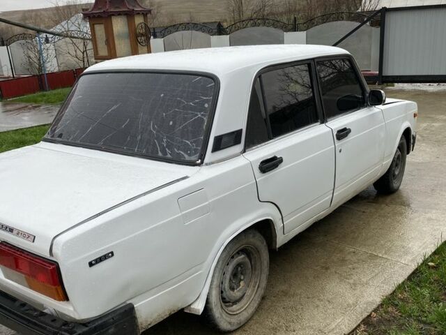 Белый ВАЗ 2107, объемом двигателя 1.5 л и пробегом 3 тыс. км за 600 $, фото 5 на Automoto.ua