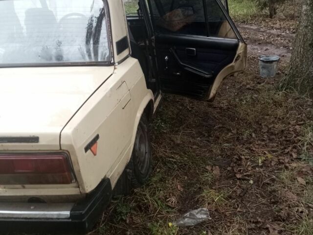 Белый ВАЗ 2107, объемом двигателя 7 л и пробегом 1 тыс. км за 709 $, фото 2 на Automoto.ua