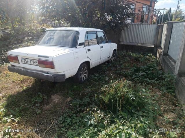Білий ВАЗ 2107, об'ємом двигуна 1.3 л та пробігом 300 тис. км за 450 $, фото 4 на Automoto.ua