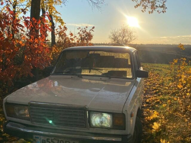 Білий ВАЗ 2107, об'ємом двигуна 1.5 л та пробігом 279 тис. км за 597 $, фото 5 на Automoto.ua