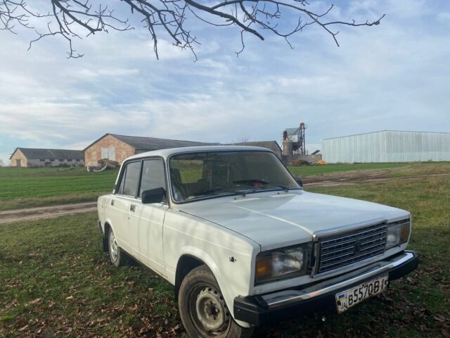 Білий ВАЗ 2107, об'ємом двигуна 1.5 л та пробігом 279 тис. км за 597 $, фото 2 на Automoto.ua
